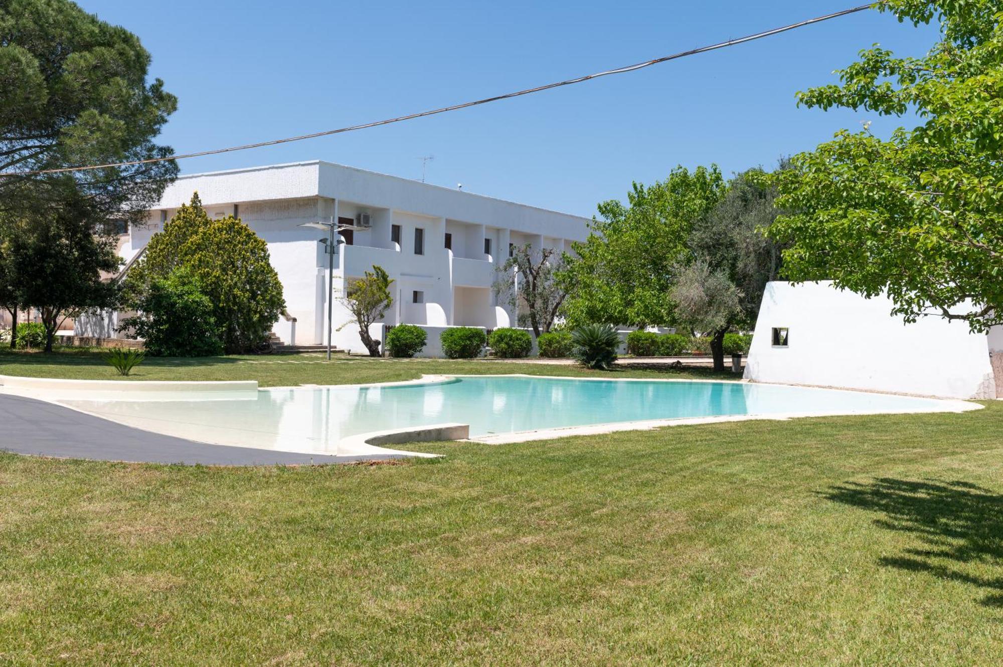 Relais Porta Del Sud Hotell Ostuni Exteriör bild