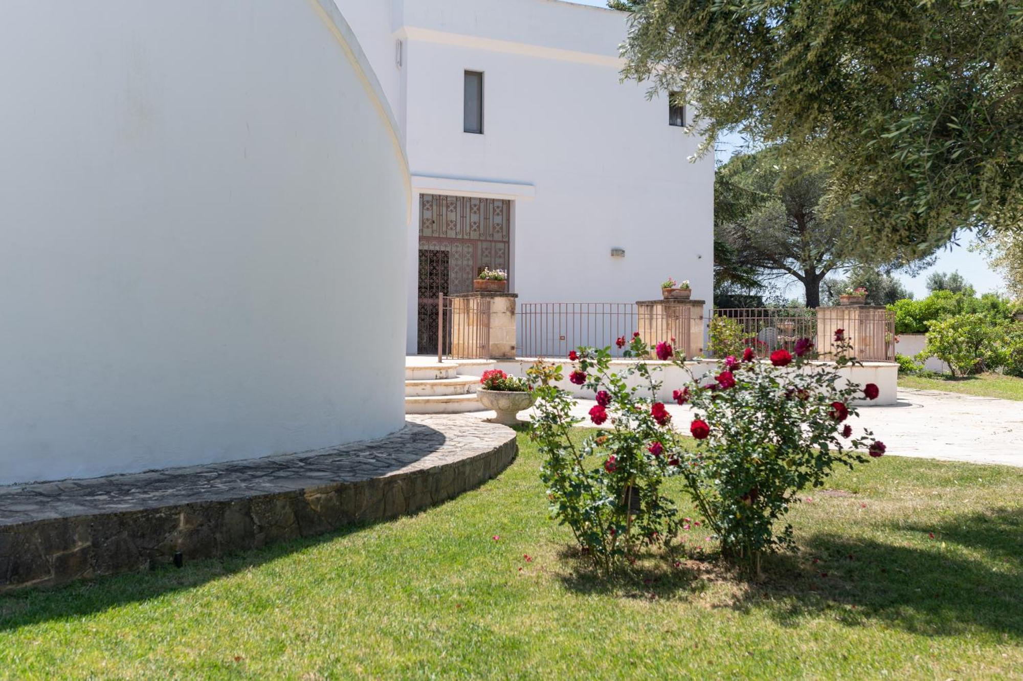 Relais Porta Del Sud Hotell Ostuni Exteriör bild